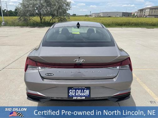 2023 Hyundai ELANTRA Limited