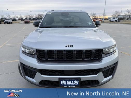 Silver Zynith 2026 Jeep Grand Cherokee Limited