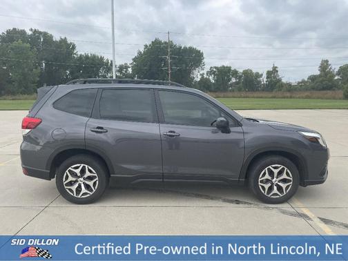 2024 Subaru Forester Premium