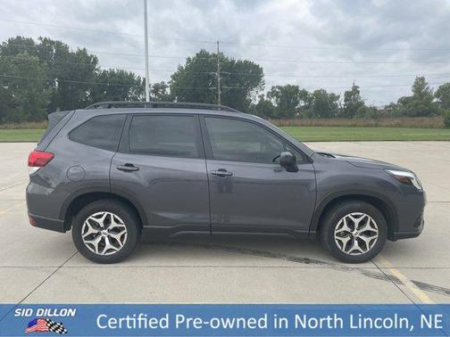 2024 Subaru Forester Premium