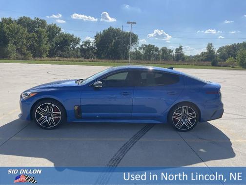 2022 Kia Stinger GT1