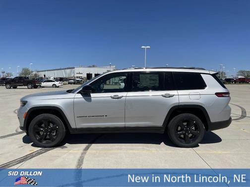 2025 Jeep Grand Cherokee L Laredo