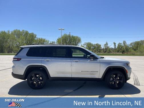2025 Jeep Grand Cherokee L Laredo