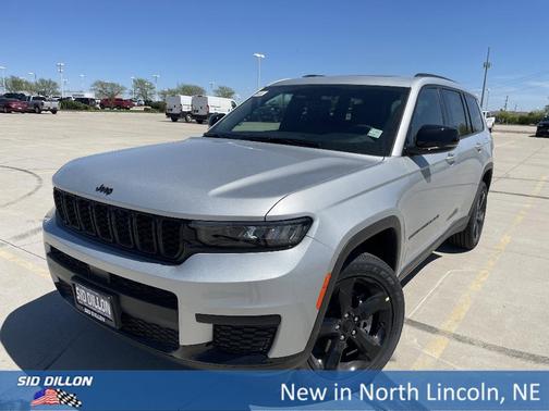 2025 Jeep Grand Cherokee L Laredo