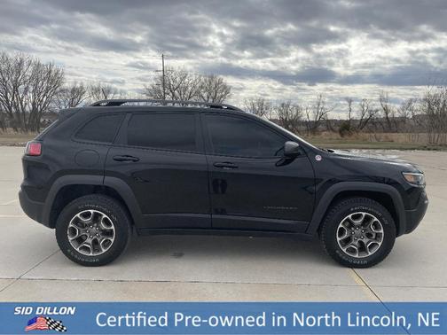 2021 Jeep Cherokee Trailhawk