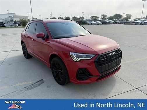 Tango Red Metallic 2022 Audi Q3 45 S line Premium Plus