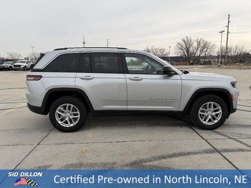 2023 Jeep Grand Cherokee Laredo X