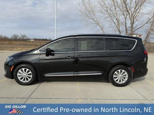 2018 Chrysler Pacifica Touring-L Plus