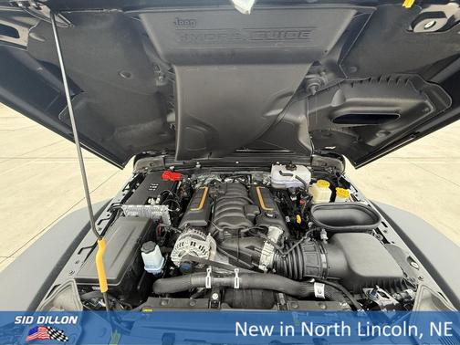 Black Clearcoat 2026 Jeep Wrangler Moab 392