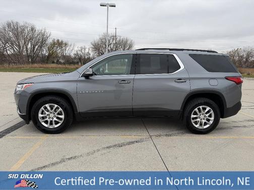 2021 Chevrolet Traverse LT Cloth