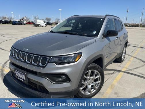 2022 Jeep Compass Latitude Lux
