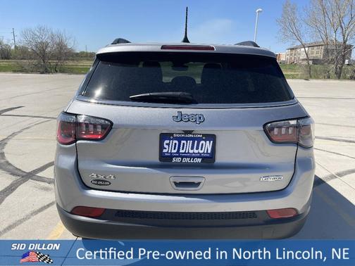 2022 Jeep Compass Latitude Lux