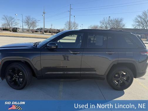 2023 Jeep Grand Cherokee Altitude
