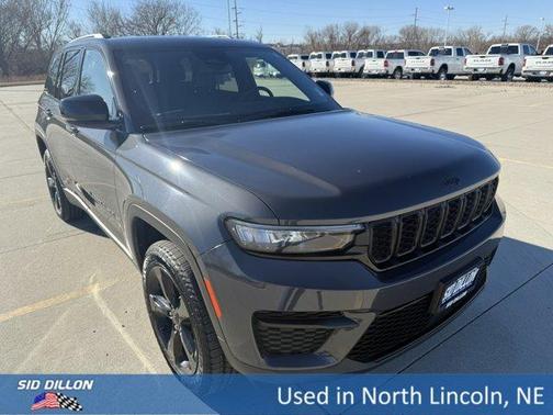2023 Jeep Grand Cherokee Altitude