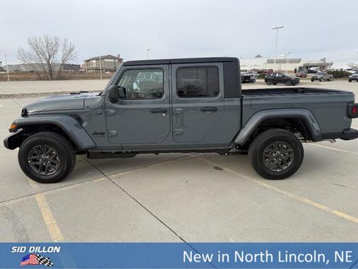 2026 Jeep Gladiator Sport