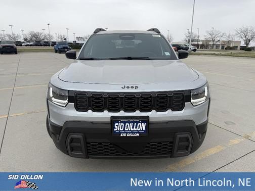 Silver Zynith Clearcoat 2026 Jeep Cherokee LAREDO/LIMITED