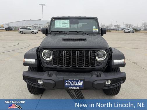 Black Clearcoat 2026 Jeep Gladiator Sport
