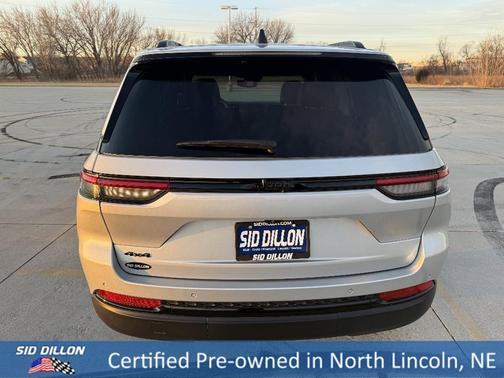 2024 Jeep Grand Cherokee Laredo