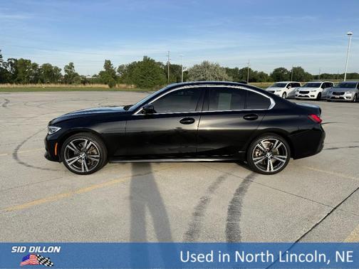 Black Sapphire Metallic 2021 BMW 330 i xDrive