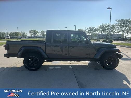 2024 Jeep Gladiator Sport