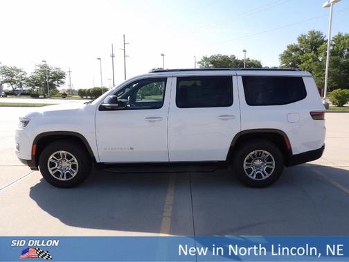 2024 Jeep Wagoneer Base