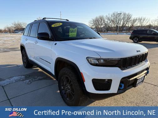 Bright White Clearcoat 2024 Jeep Grand Cherokee 4xe Trailhawk