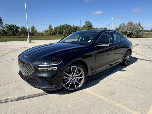 2025 Genesis G70 2.5T