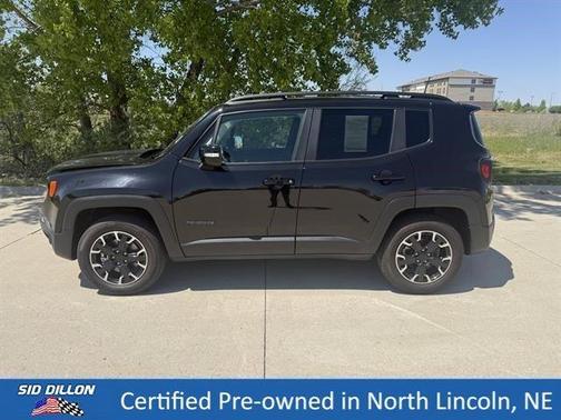 Black Clearcoat 2023 Jeep Renegade Latitude