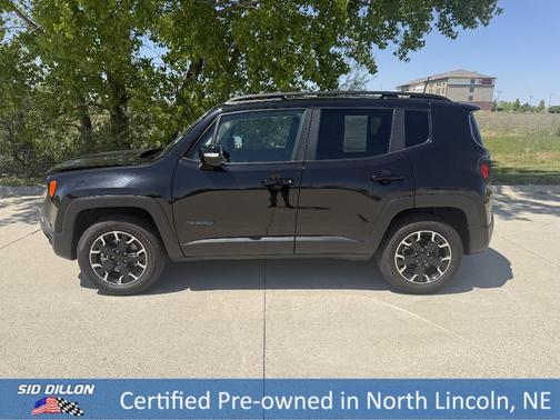 Black Clearcoat 2023 Jeep Renegade Latitude