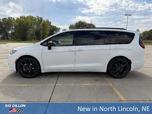 2026 Chrysler Pacifica Limited