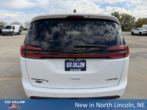 2026 Chrysler Pacifica Limited