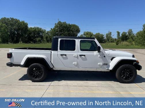 2021 Jeep Gladiator Sport
