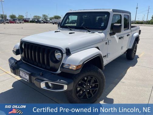 2021 Jeep Gladiator Sport