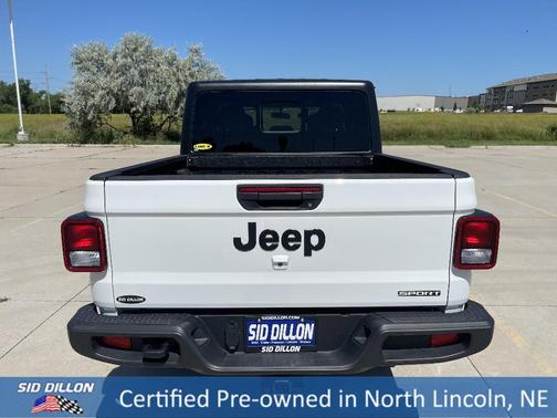 2021 Jeep Gladiator Sport