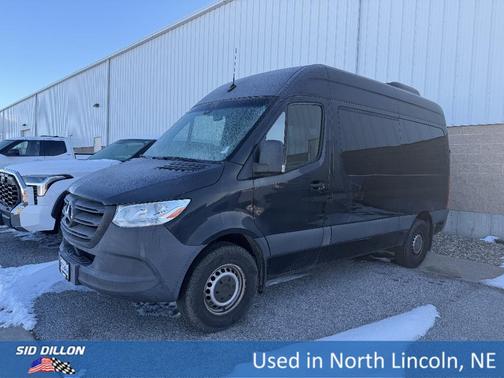 2019 Mercedes-Benz Sprinter 2500 Standard Roof