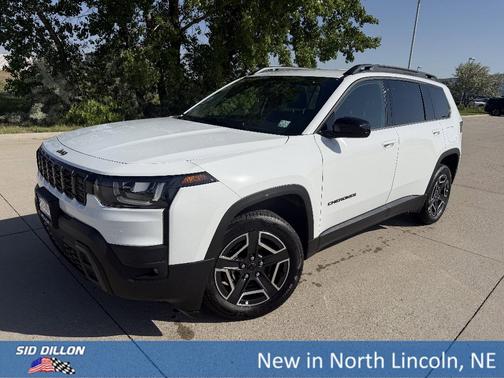 Bright White Clearcoat 2026 Jeep Cherokee LAREDO/LIMITED