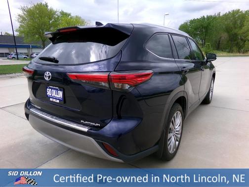 2023 Toyota Highlander Platinum