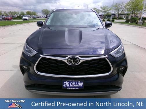 2023 Toyota Highlander Platinum