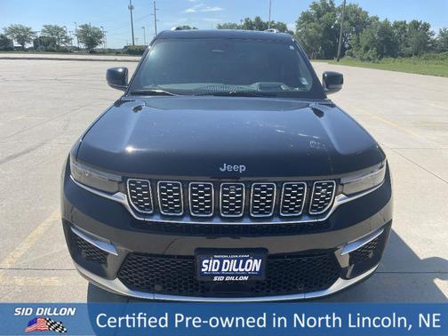 2022 Jeep Grand Cherokee Summit
