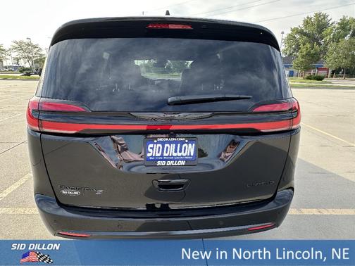 2026 Chrysler Pacifica Limited