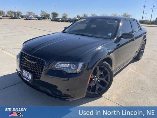 2023 Chrysler 300 Touring
