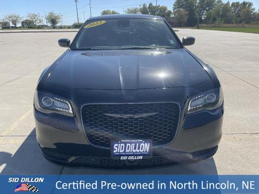 2023 Chrysler 300 Touring