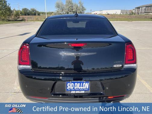 2023 Chrysler 300 Touring