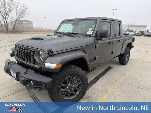 Granite Crystal Clearcoat Metallic 2026 Jeep Gladiator Sport