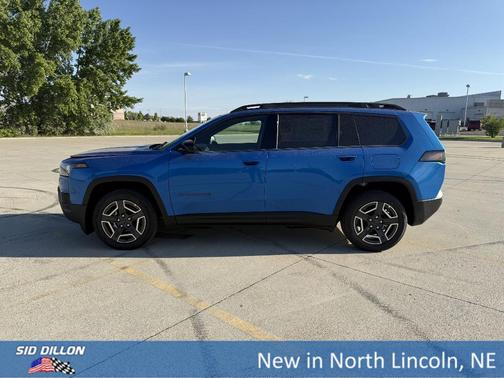 Hydro Blue Pearlcoat 2026 Jeep Cherokee LAREDO/LIMITED