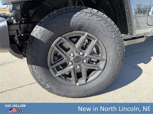 Anvil Clearcoat 2026 Jeep Gladiator Sport