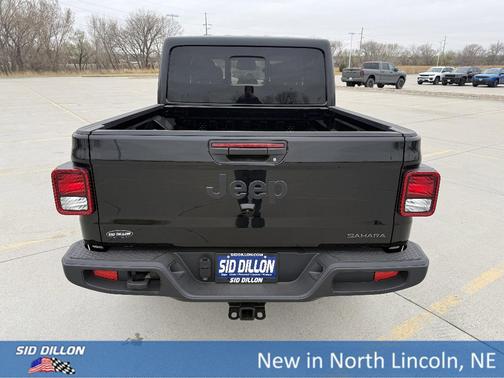Black Clearcoat 2026 Jeep Gladiator Sport