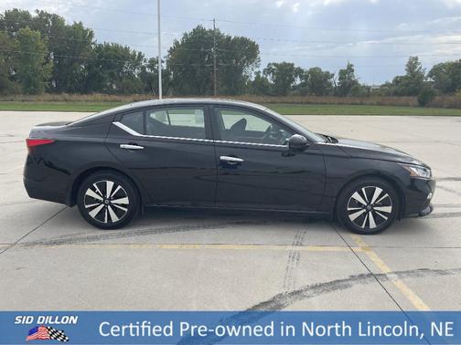 2022 Nissan Altima 2.5 SV