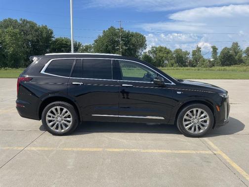 2021 Cadillac XT6 Premium Luxury AWD