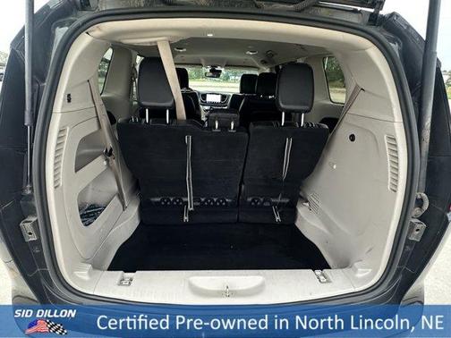2022 Chrysler Pacifica Touring-L
